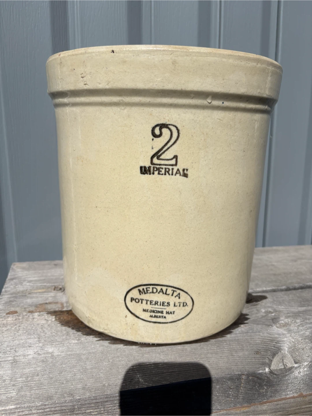 Vintage Medalta 2 gallons Crock  Great condition