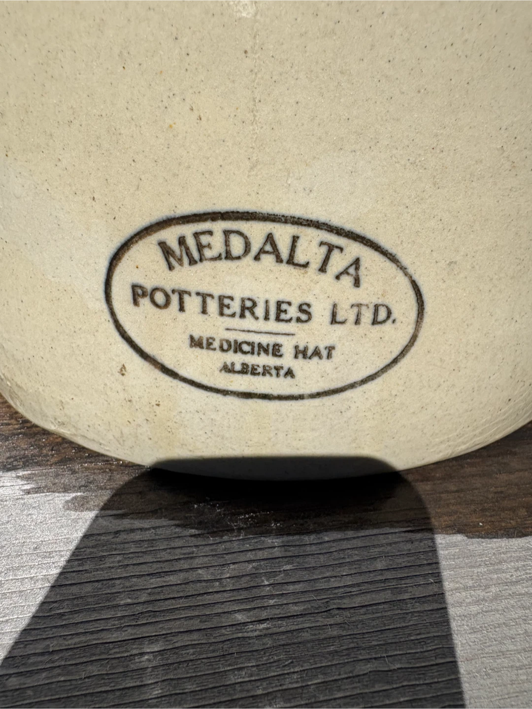 Vintage Medalta 2 gallons Crock  Great condition - photo 2