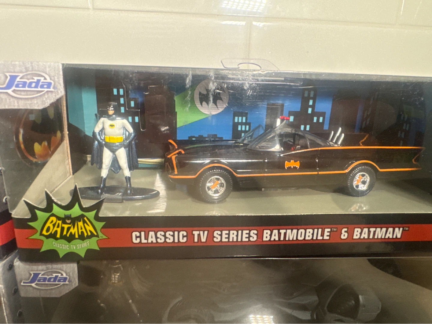Jada Toys Die-Cast Batmobile and Batman Collection - photo 5