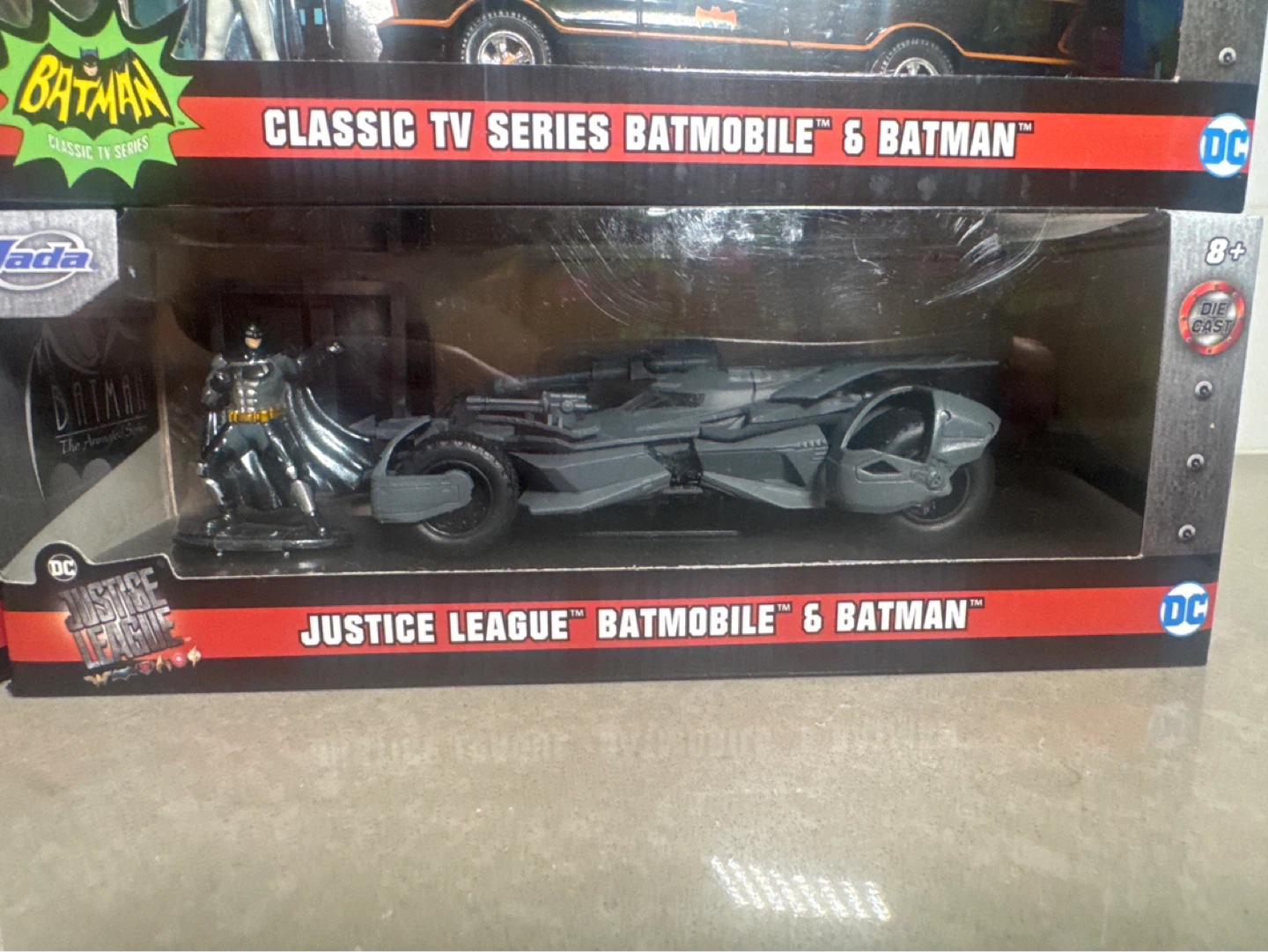 Jada Toys Die-Cast Batmobile and Batman Collection - photo 4