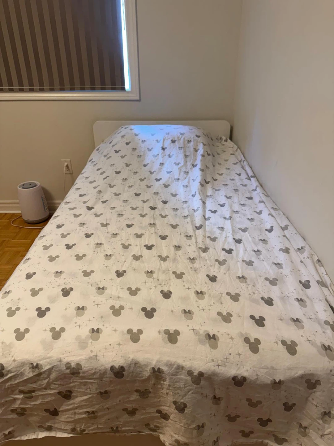 IKEA MALM Twin Bed Frame - White
