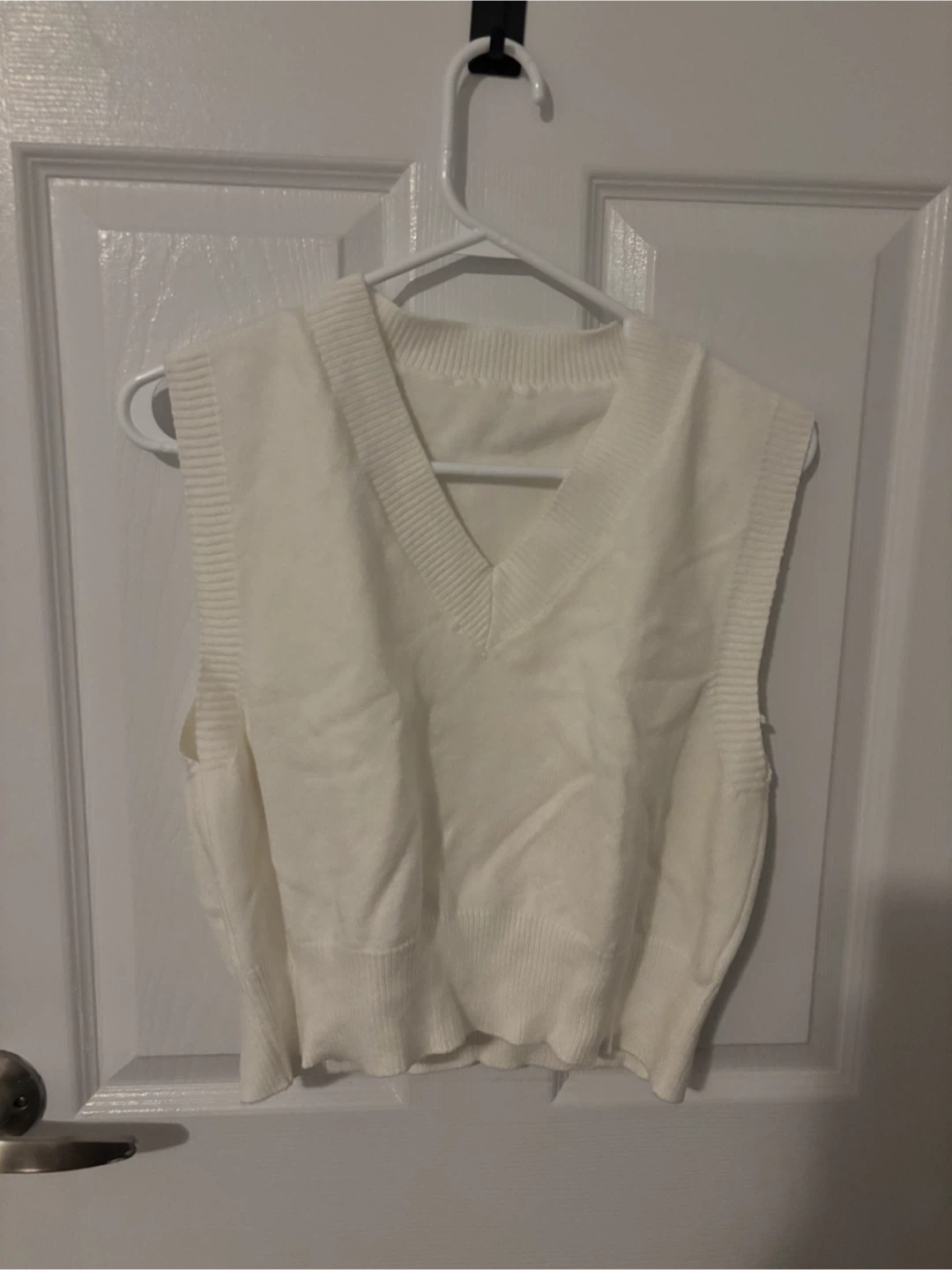 White V-Neck Knit Sweater Vest