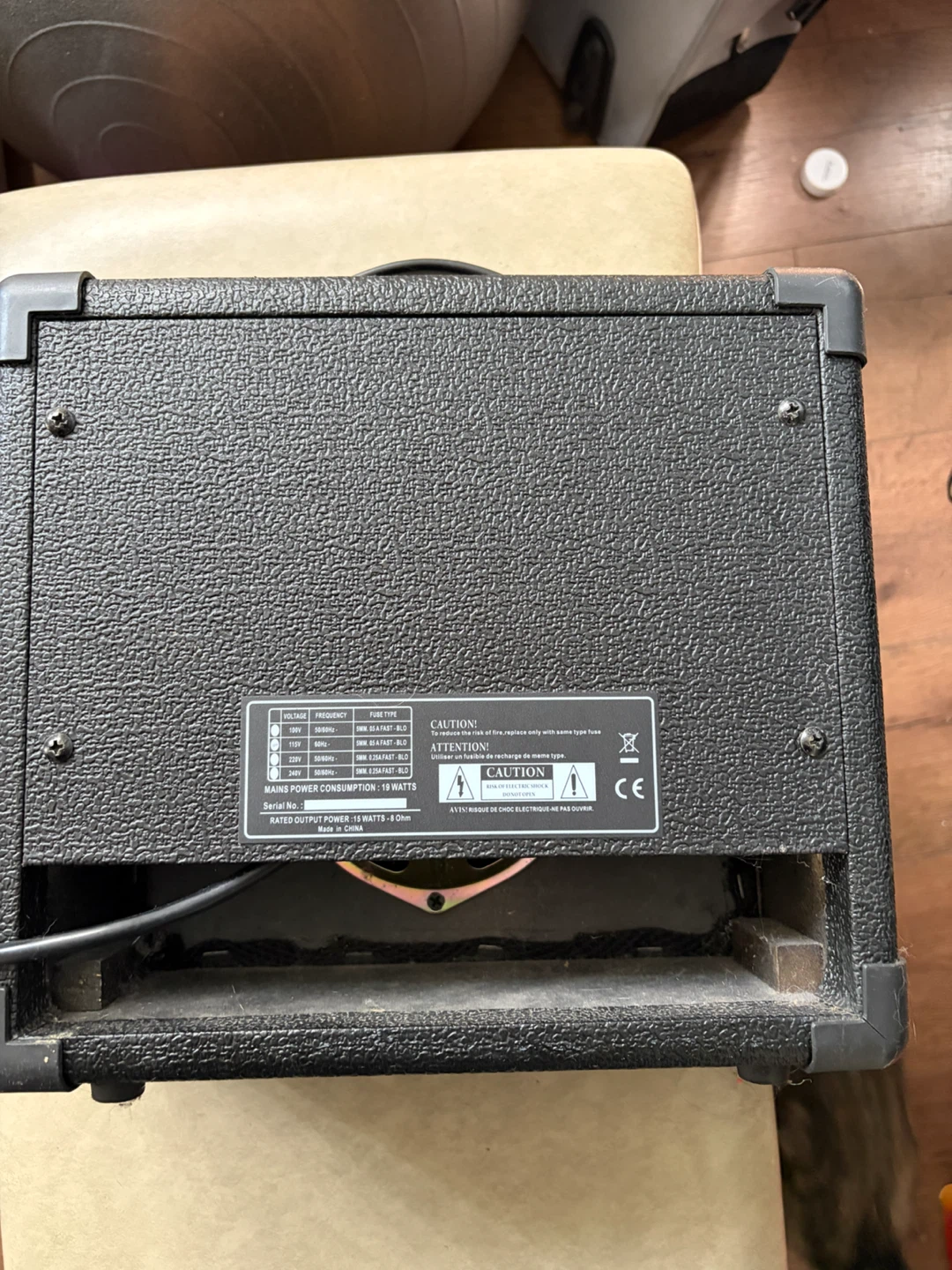 Guitar Amplifier GL-10 15W - photo 2