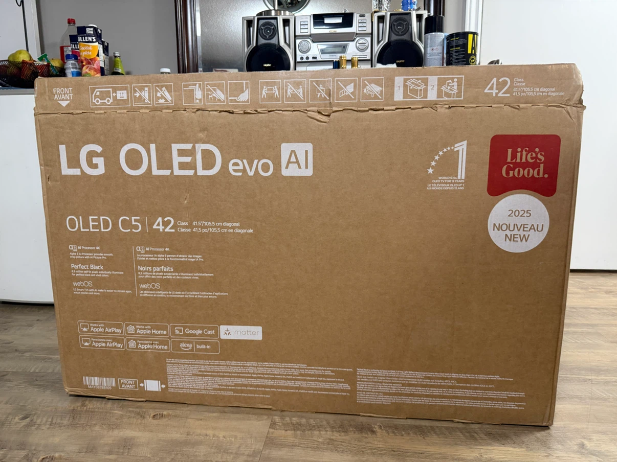 LG OLED evo C5 42-inch Smart TV - photo 4