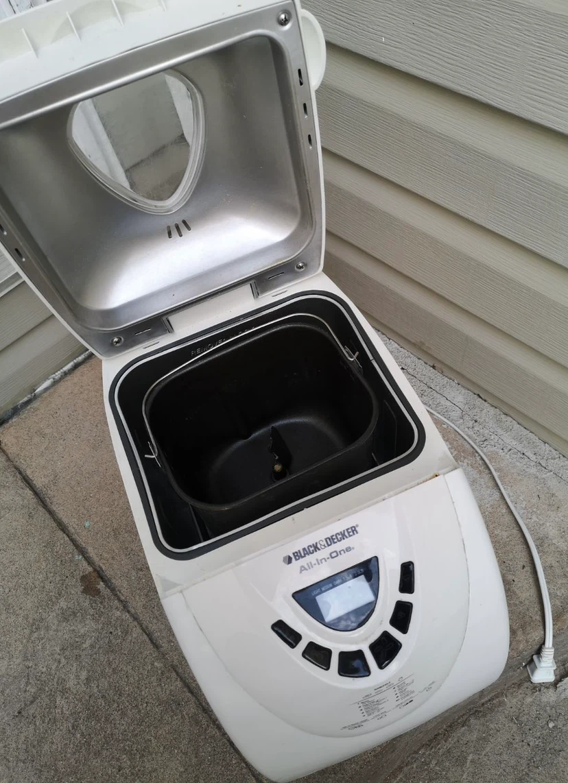 BLACK+DECKER All-in-One Bread Maker - photo 2