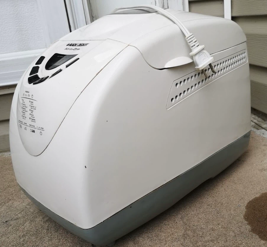 BLACK+DECKER All-in-One Bread Maker - photo 3