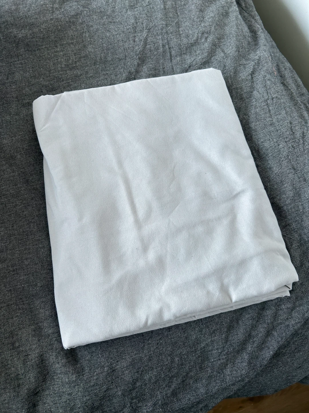 Light grey twin bedsheet & pillowcase