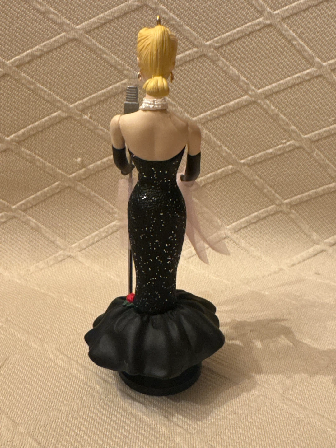Barbie "Solo in the Spotlight" Collector's Series Ornament - photo 4