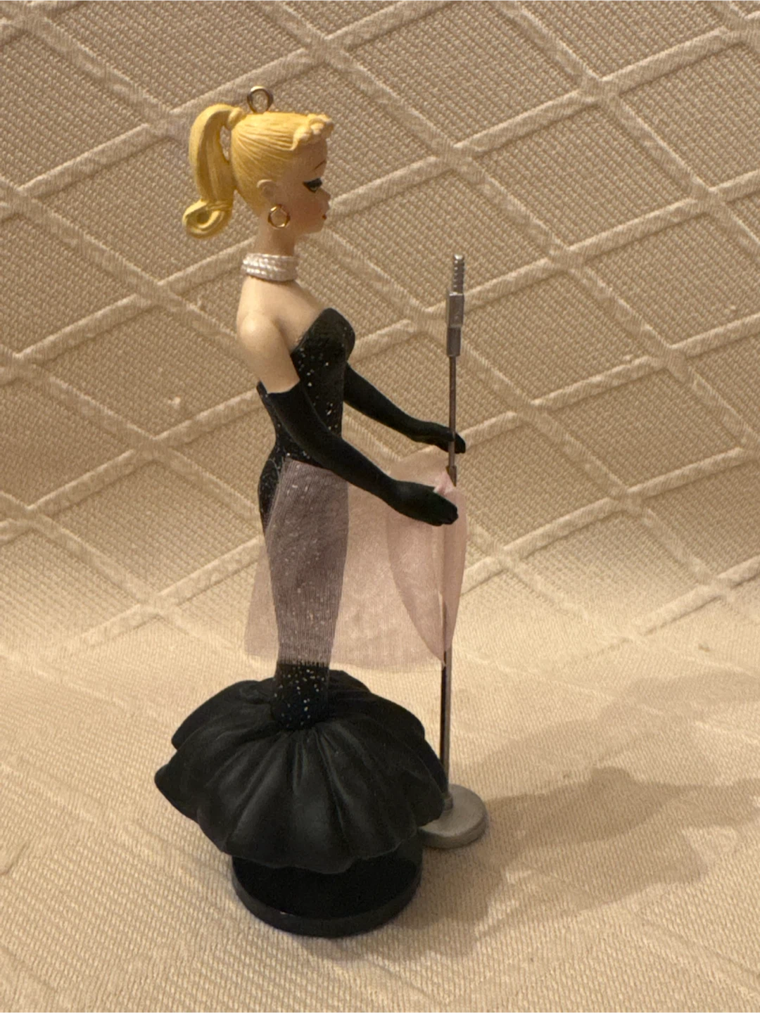 Barbie "Solo in the Spotlight" Collector's Series Ornament - photo 5
