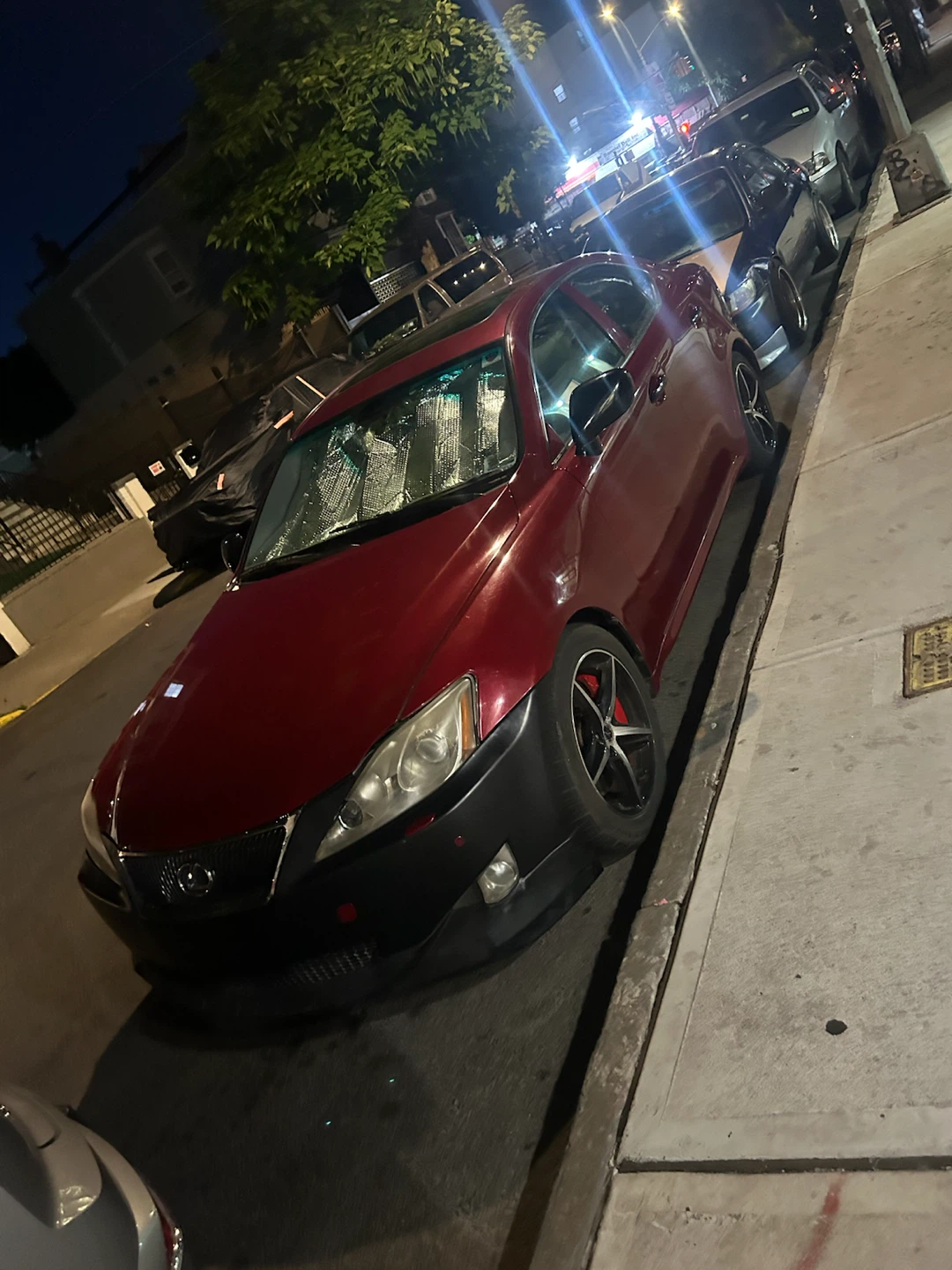 Lexus IS350 Sedan - photo 2