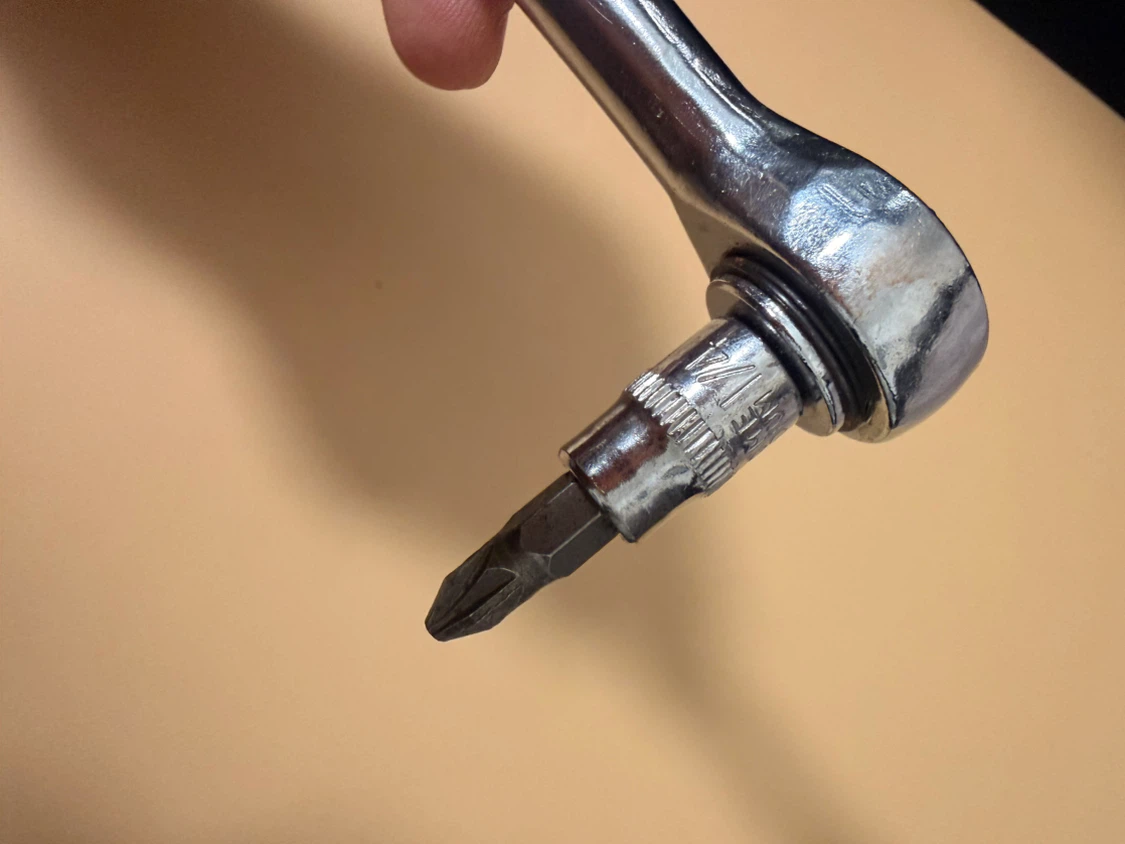 Ratchet Screwdriver with Bit - photo 3