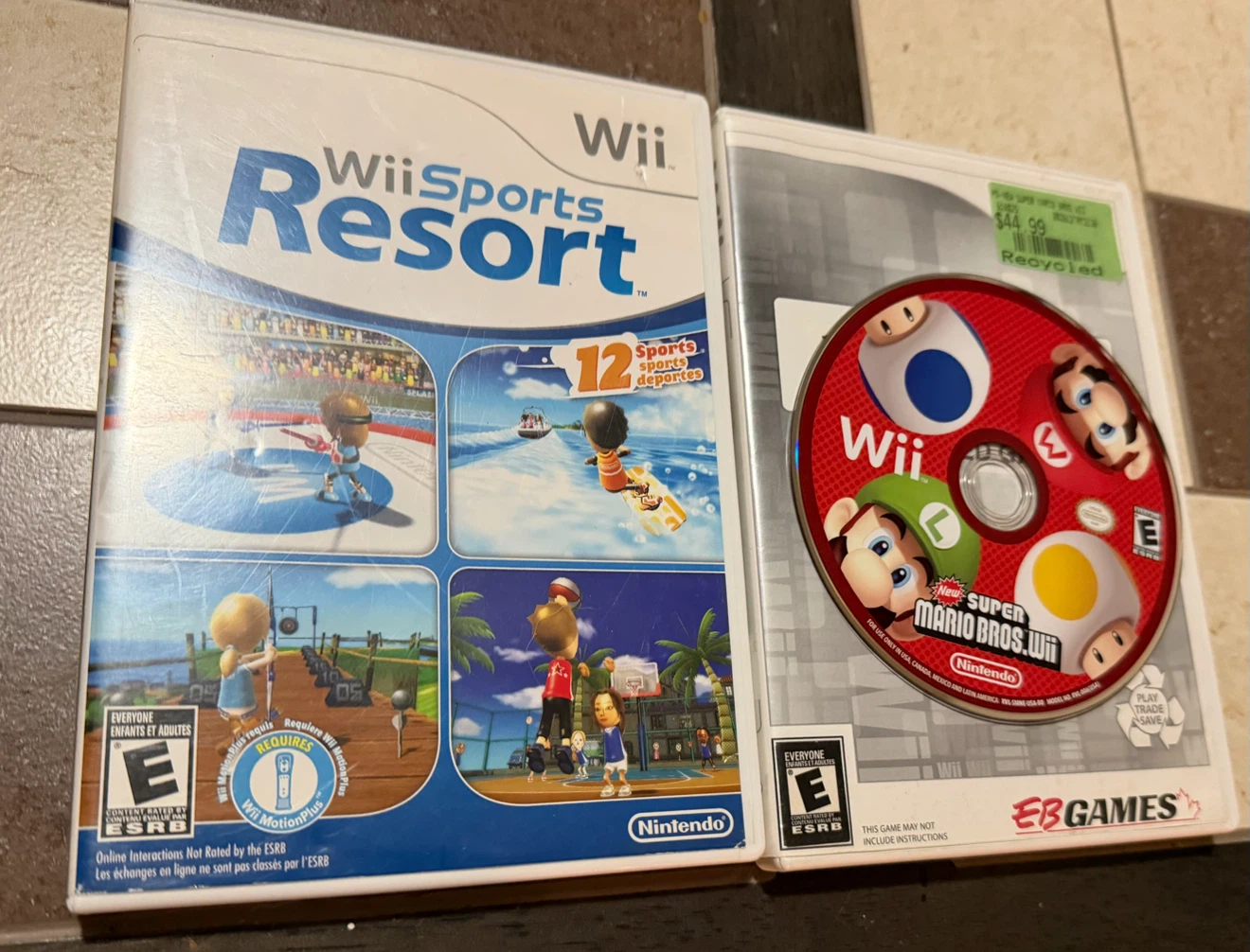 Wii Sports Resort & New Super Mario Bros. Wii Video Games