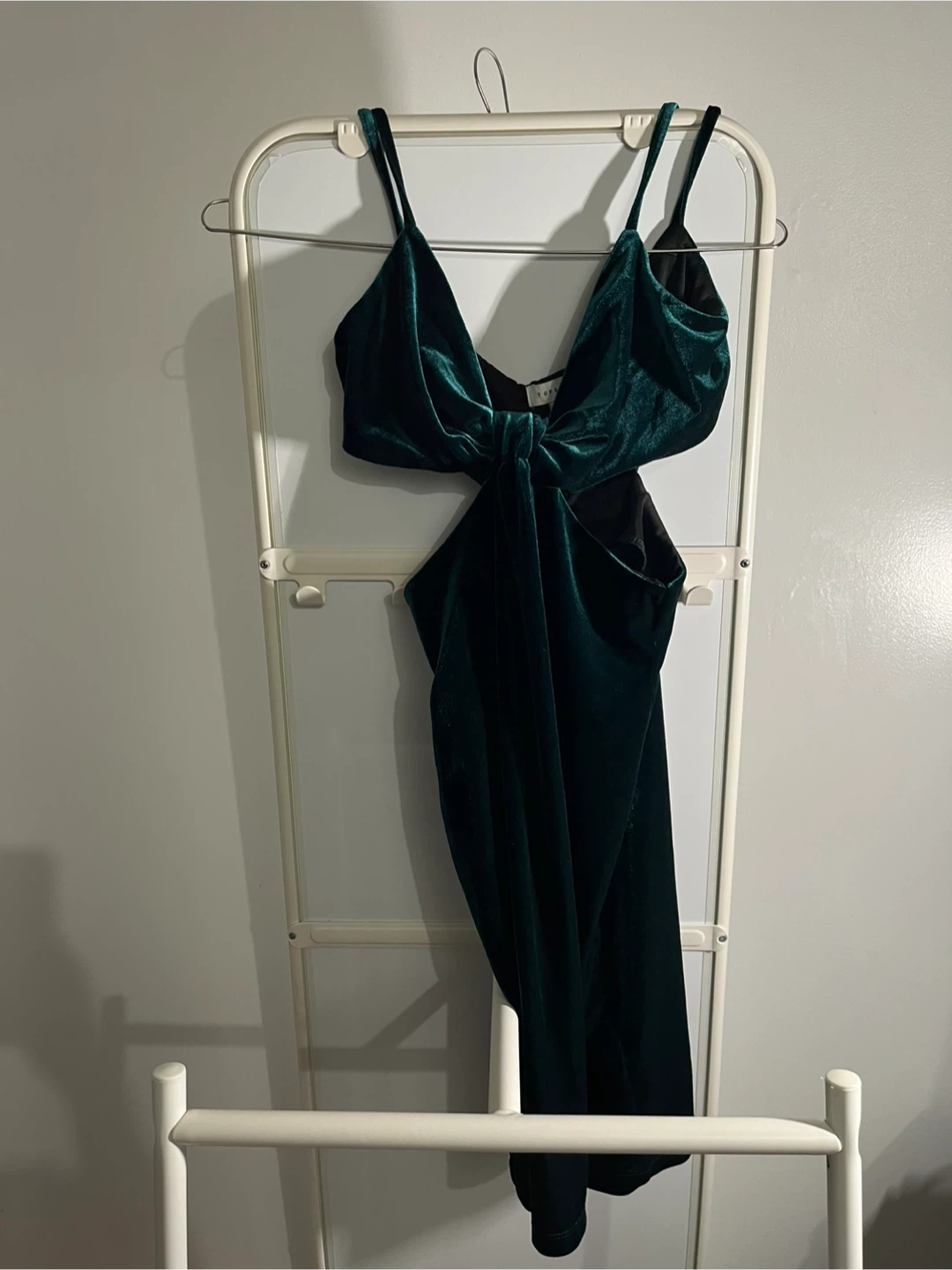 Clothing Bundle | Aritzia, Zara, Topshop, Supreme & More - photo 5