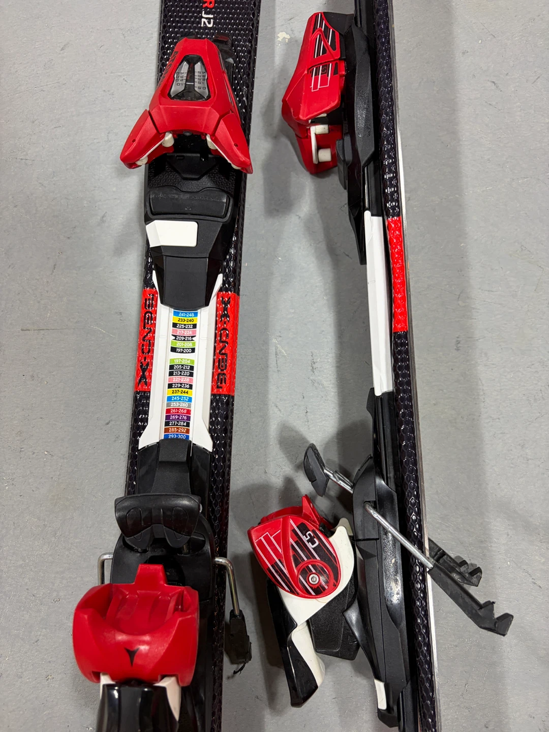 Atomic Redster J2 Skis with Bindings -110 cm - photo 5