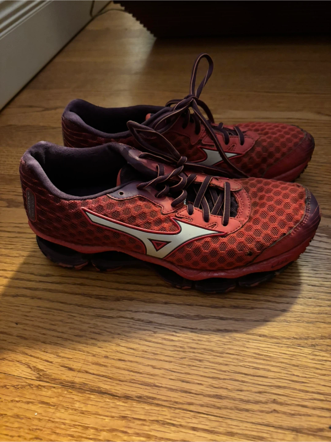 Mizuno shoes size 7.5