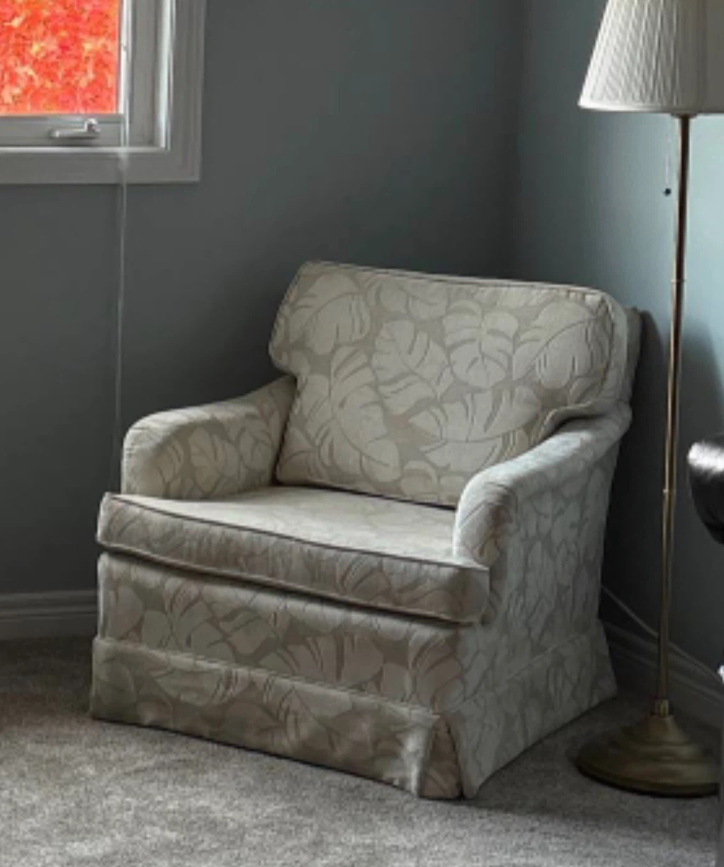 Upholstered Armchair with Leaf Pattern