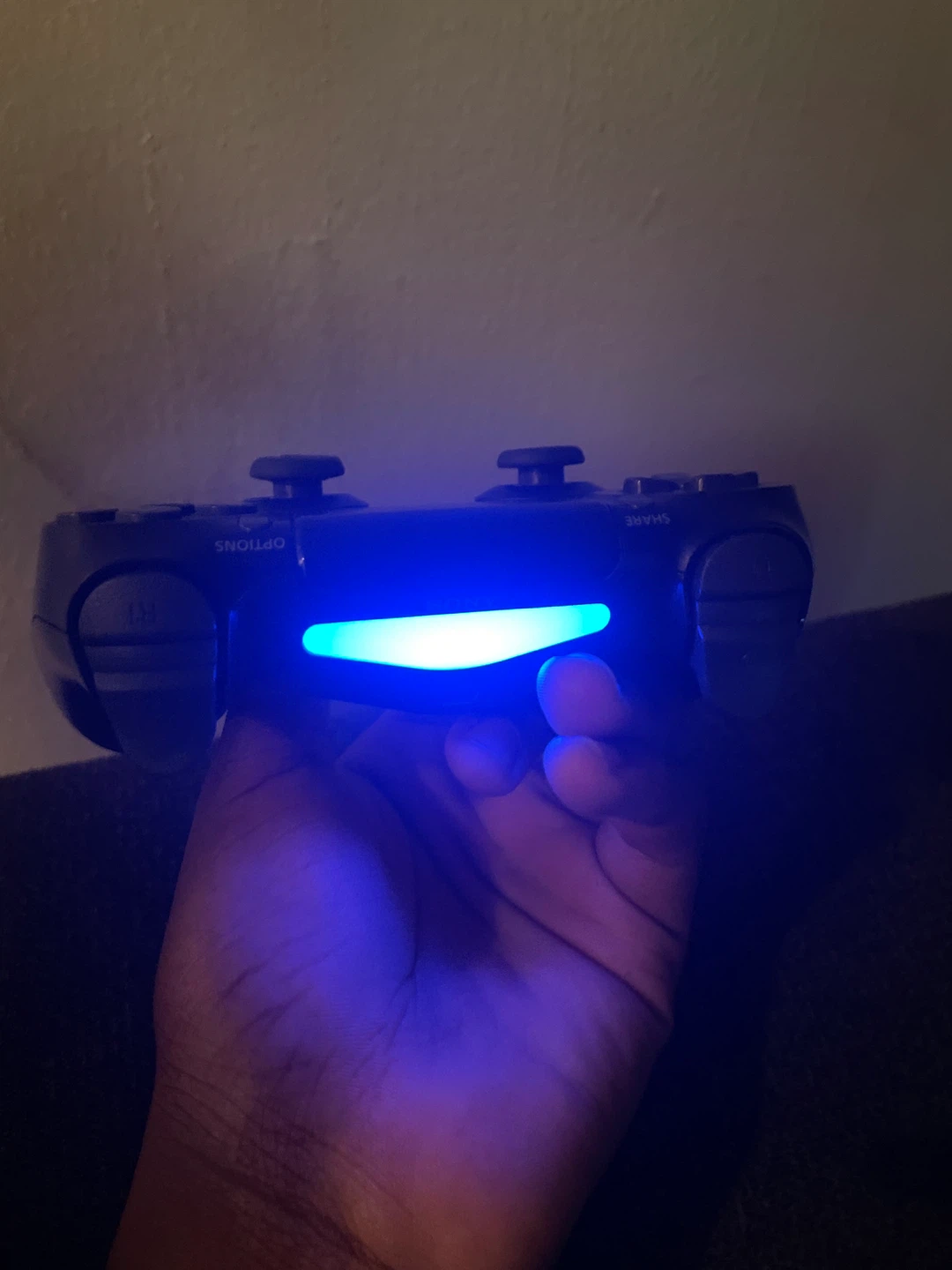 Sony PlayStation 4 DualShock 4 Controller - photo 2