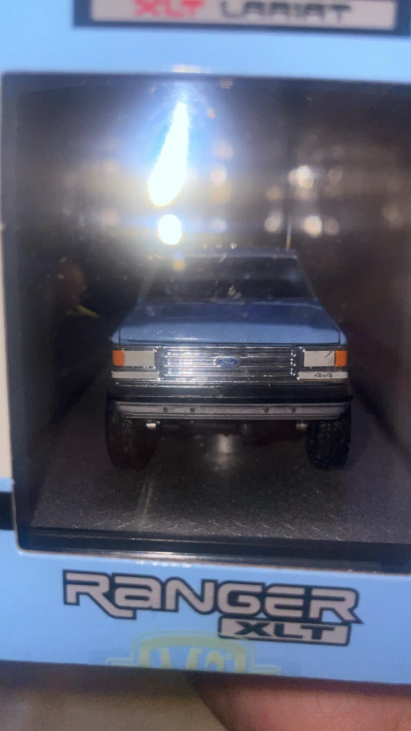 M2 machines ford 2 pack 15$ - photo 3
