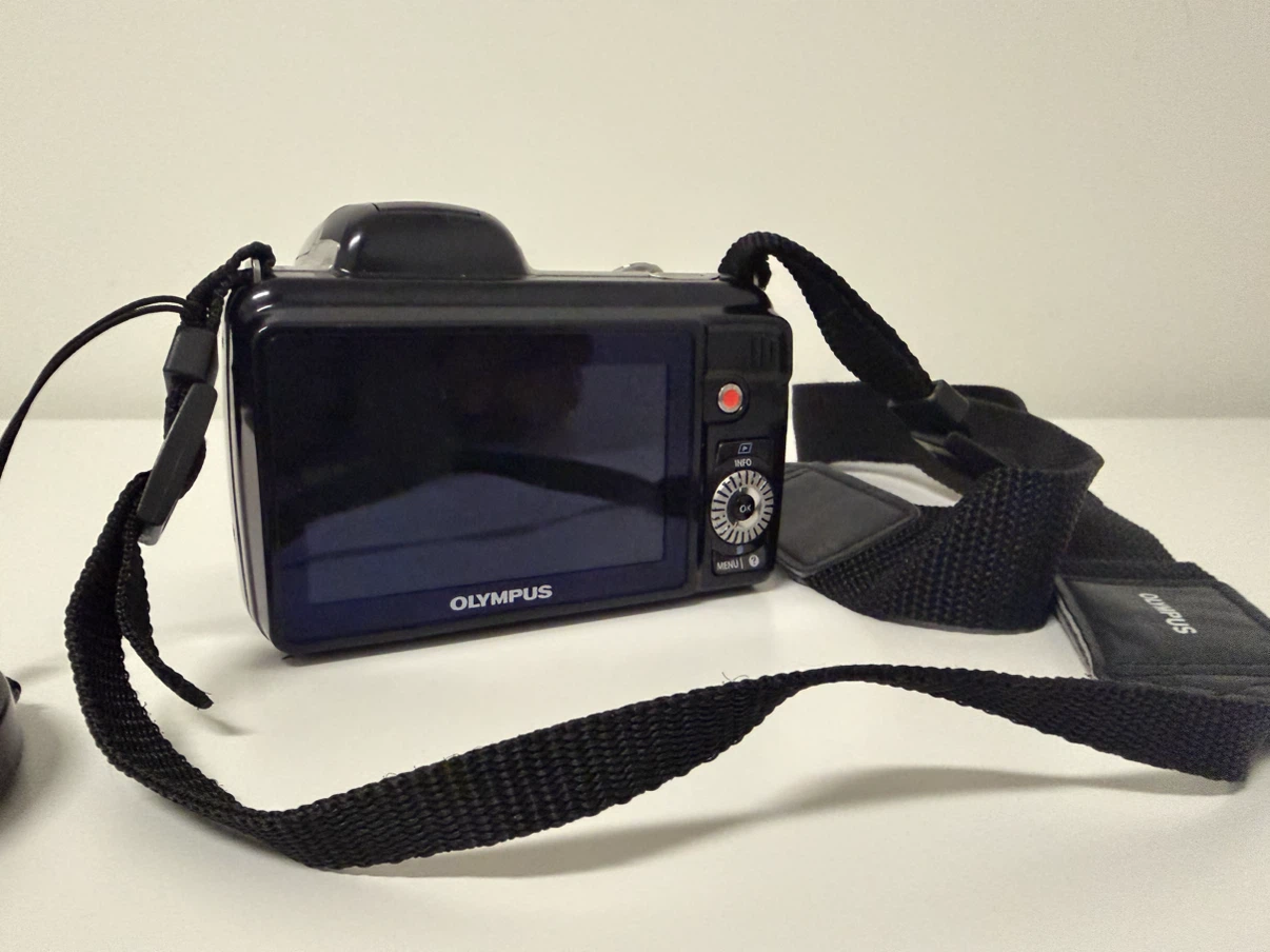 Olympus SP-815UZ Digital Camera - photo 3
