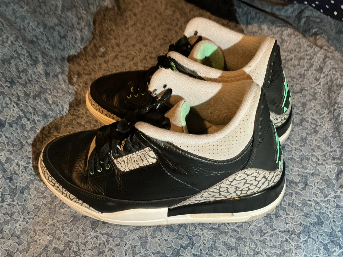 Air Jordan 3 Retro Sneakers - photo 4