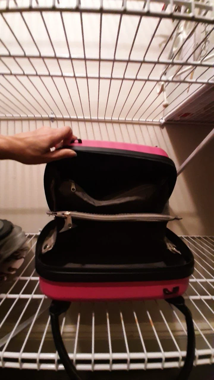 Hot Pink Travel Vanity Case - photo 2