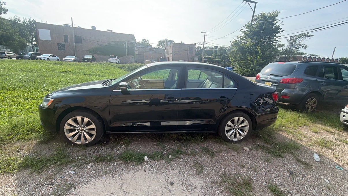 Black Volkswagen Jetta 2.5 SE Sedan - photo 5