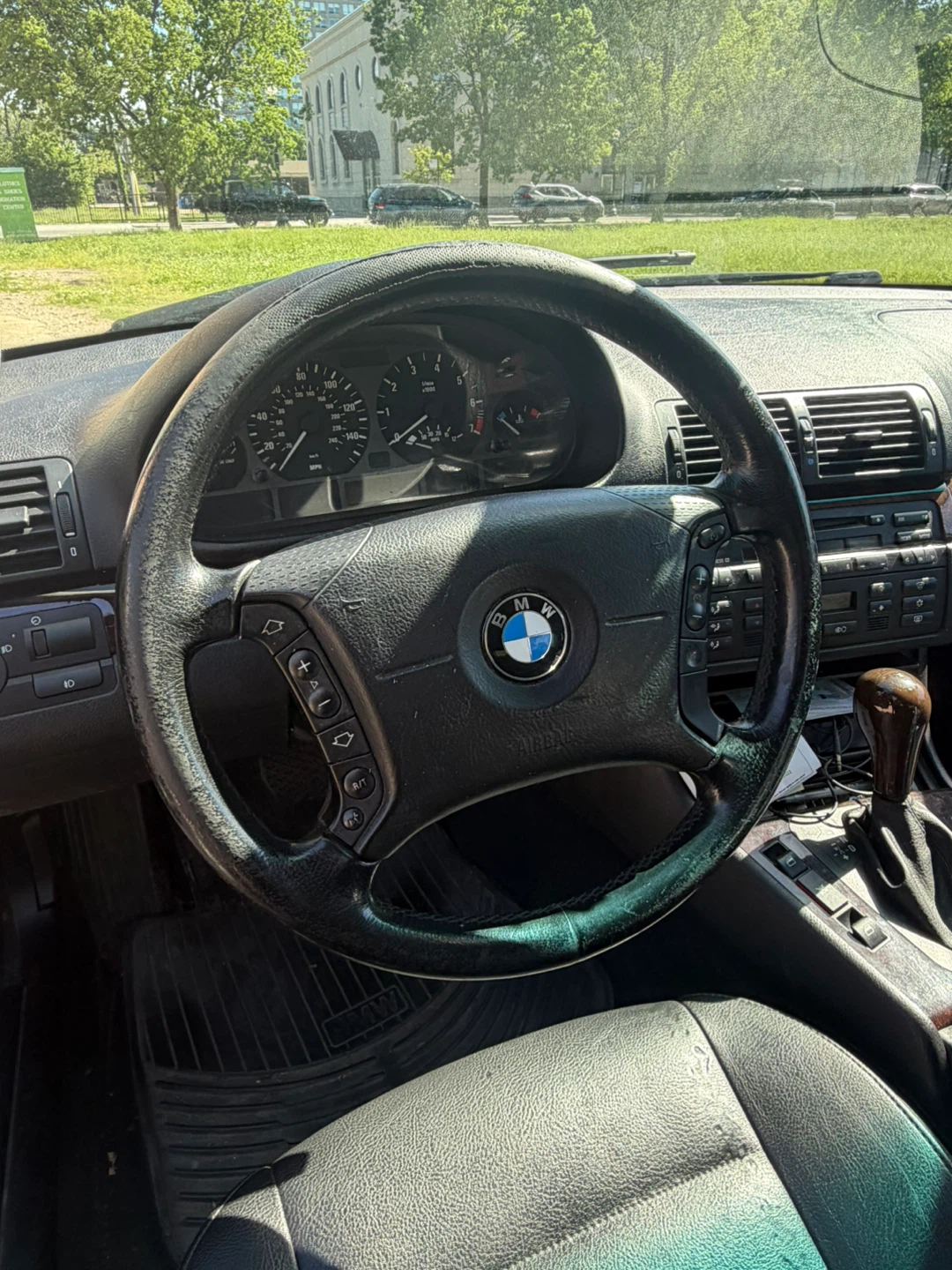 2005 BMW 330xi Sedan