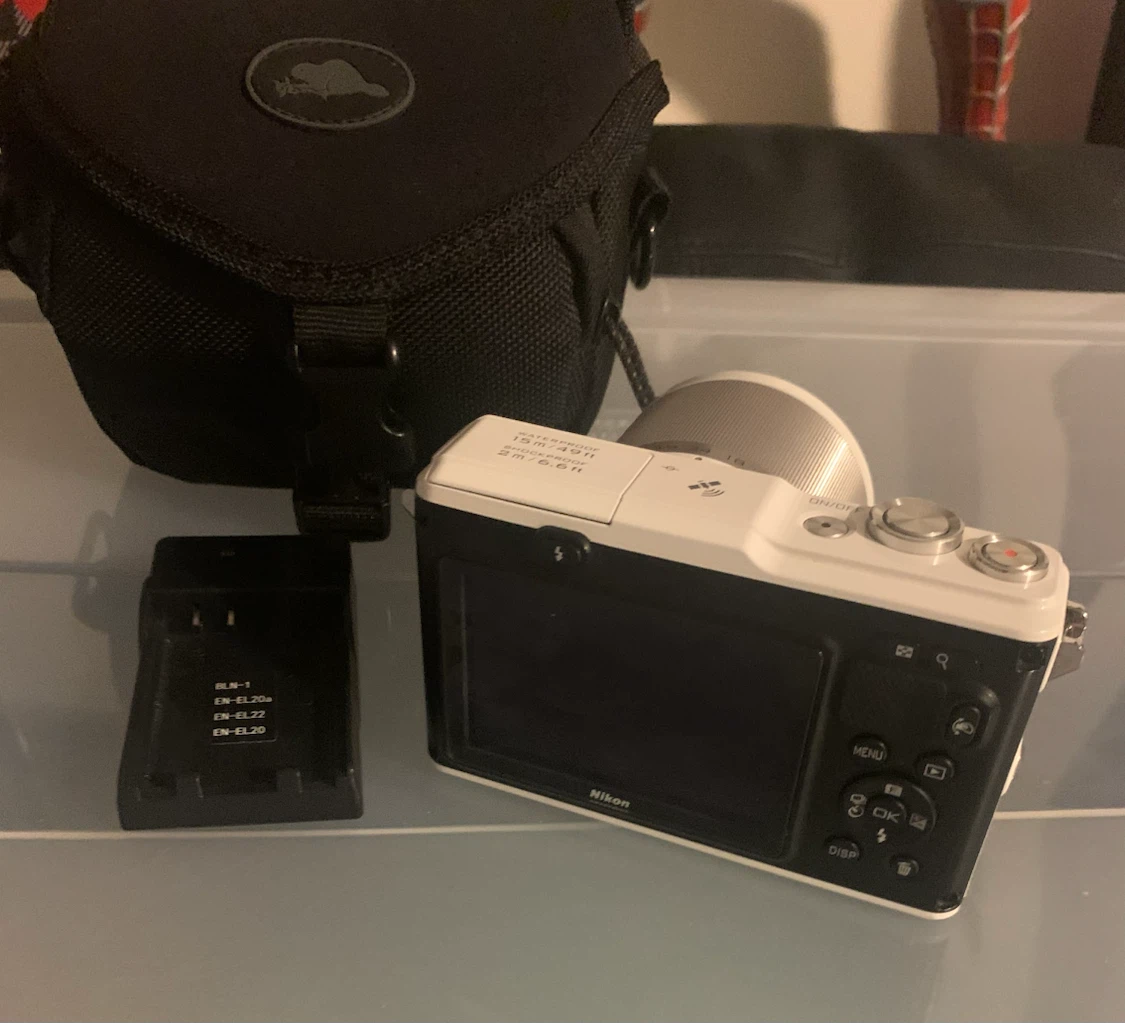 Nikon 1 AW1 Rugged Waterproof Camera Kit - photo 4