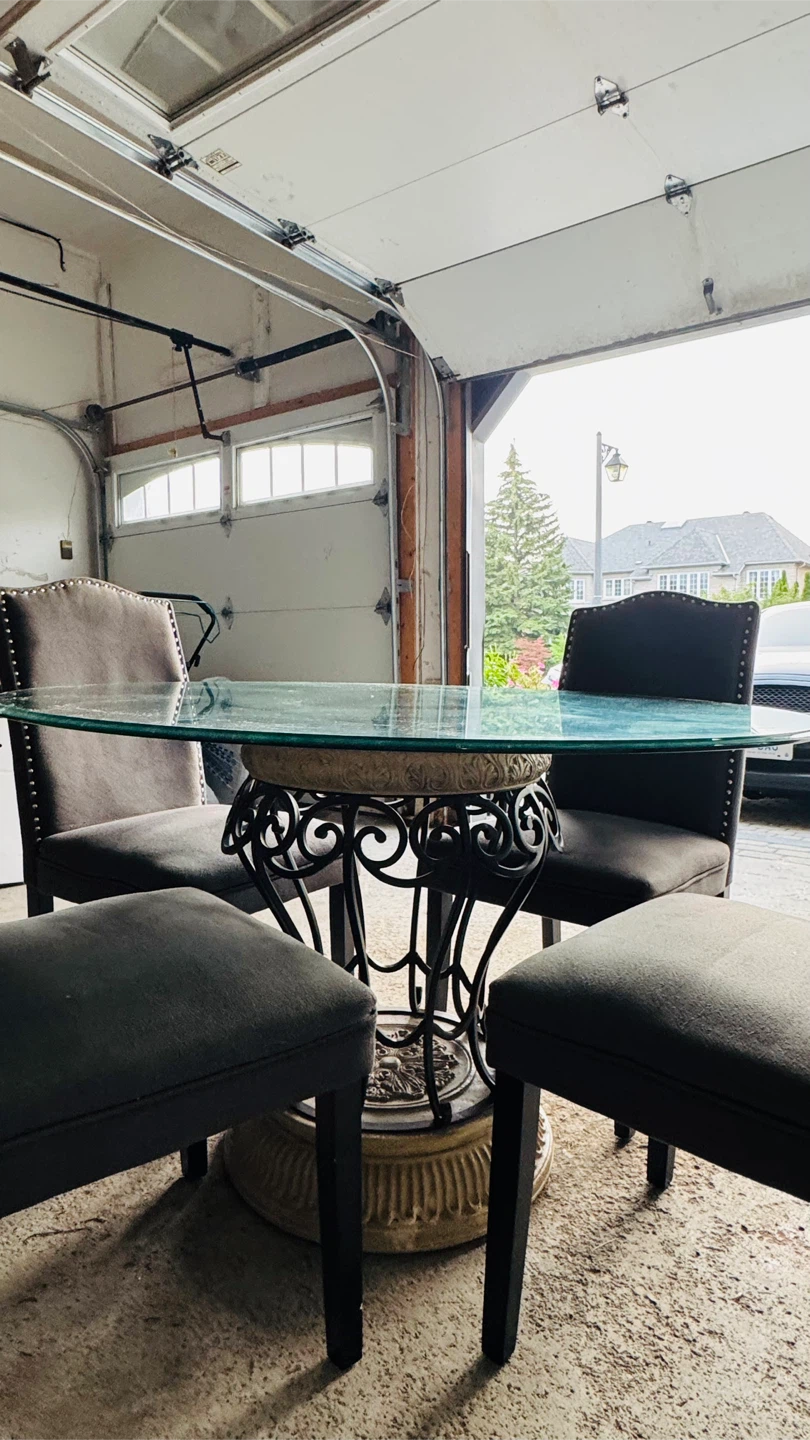 Round Glass Dining Table with Ornate Pedestal Base - photo 4