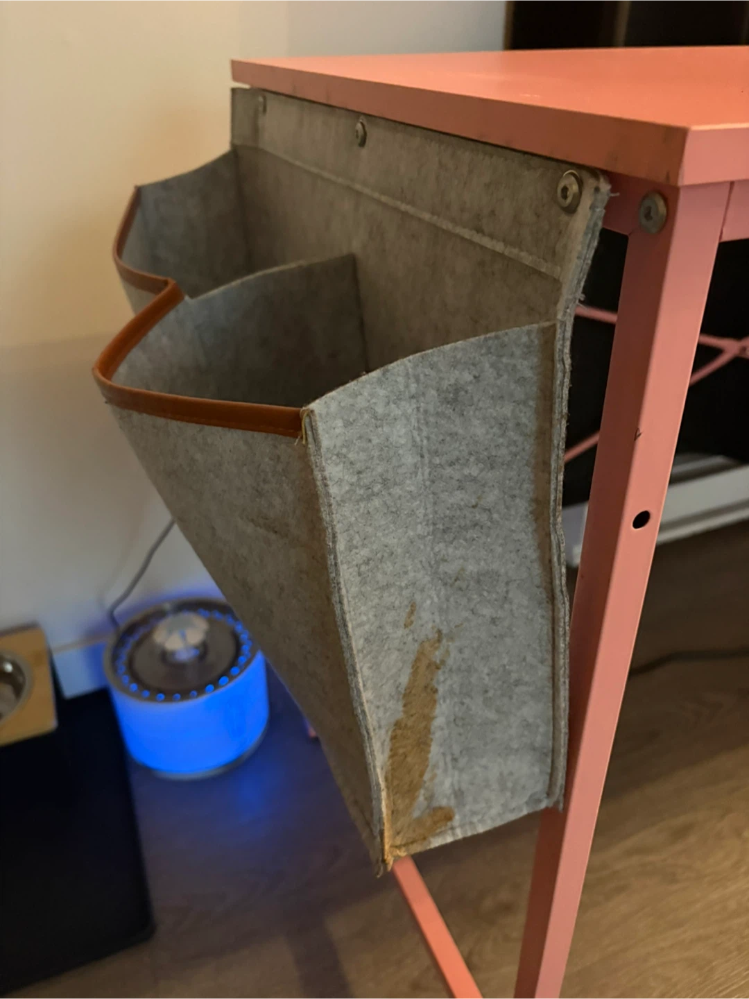 pink gaming desk - photo 3