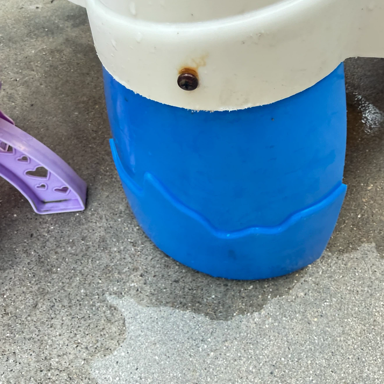 Little tykes water table and chair - photo 5
