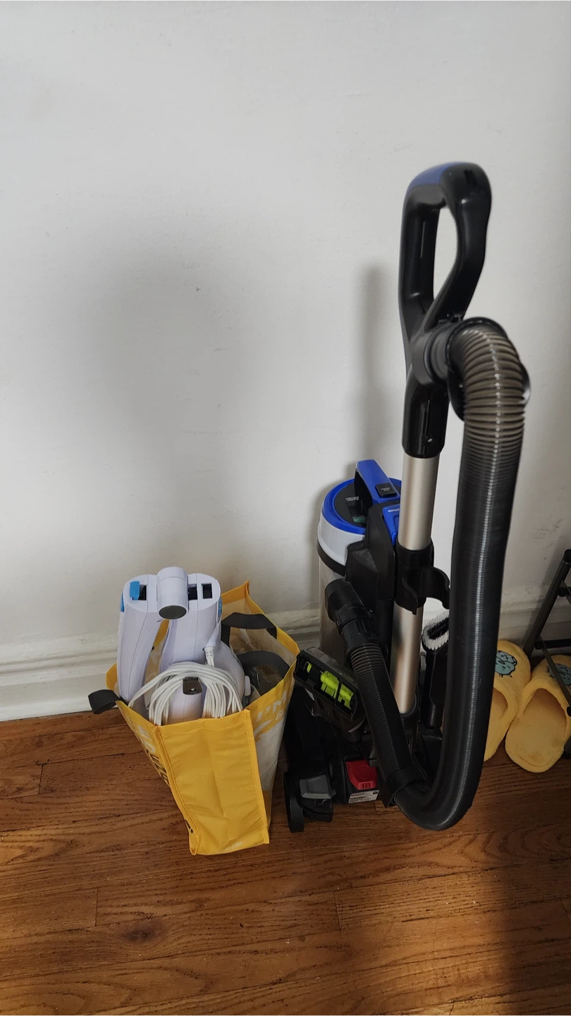 Bissell CleanView Swivel Pet Vacuum 3836