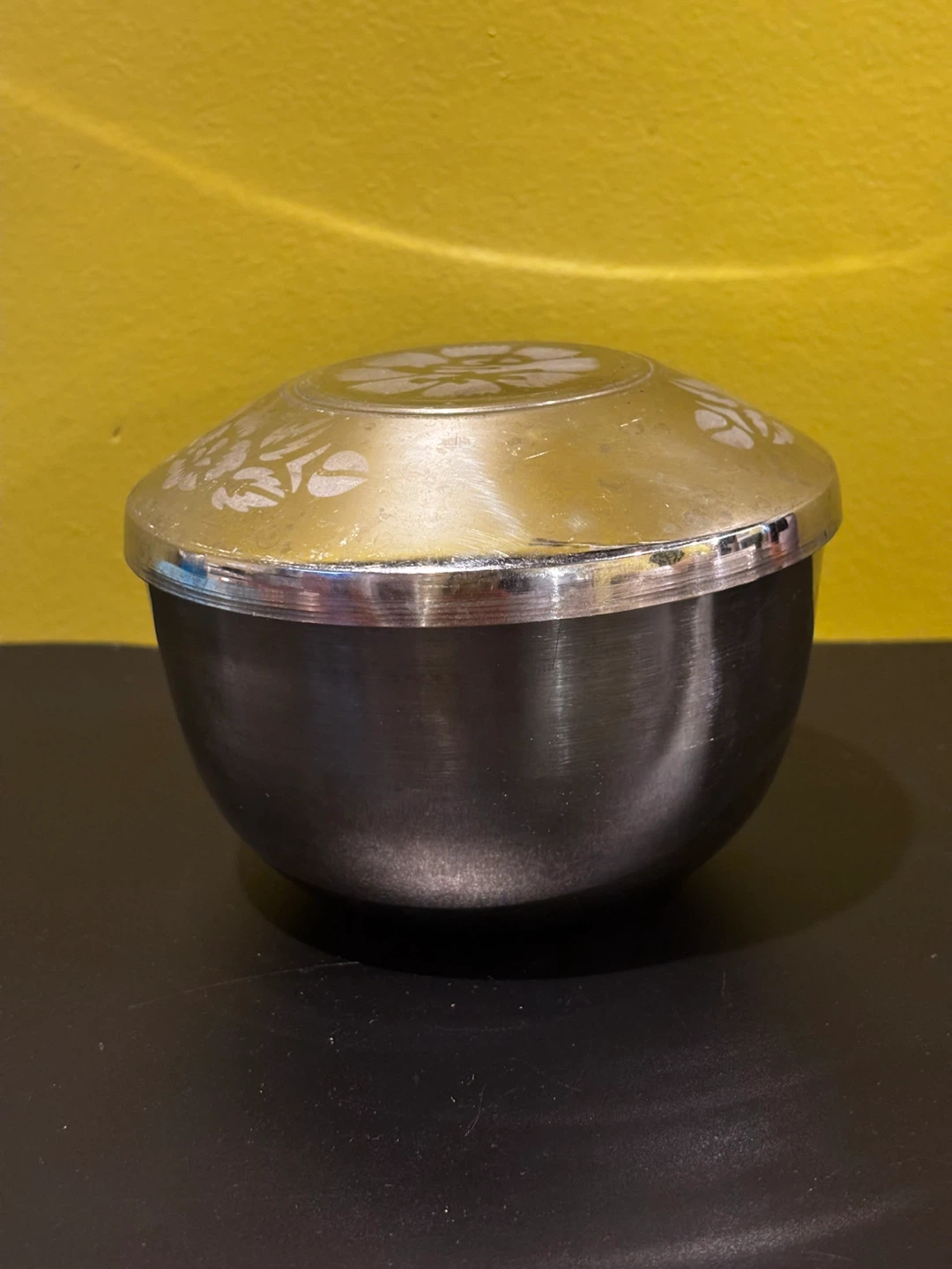 Set of 2 Decorative Metal Bowls - photo 2