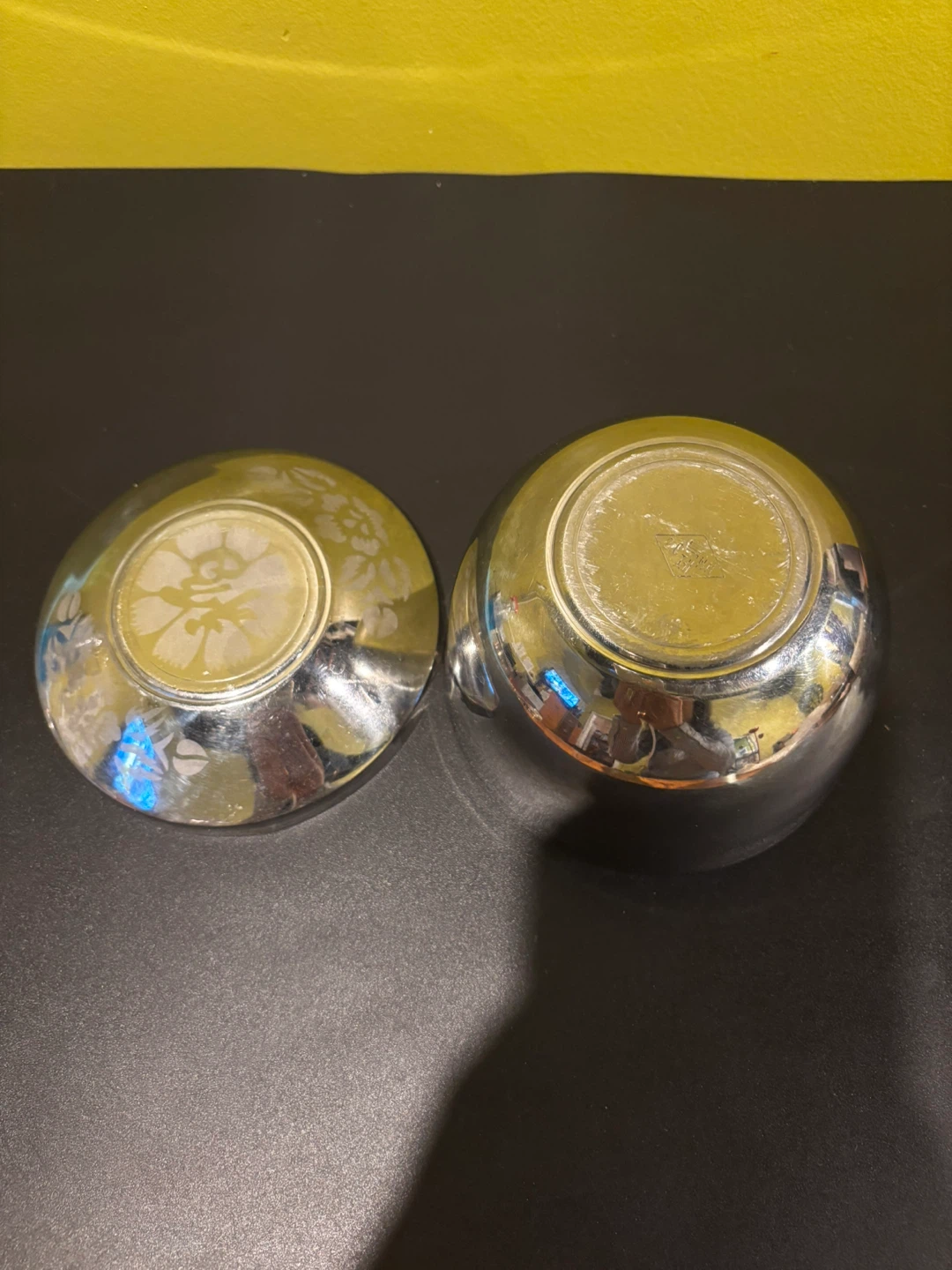 Set of 2 Decorative Metal Bowls - photo 5