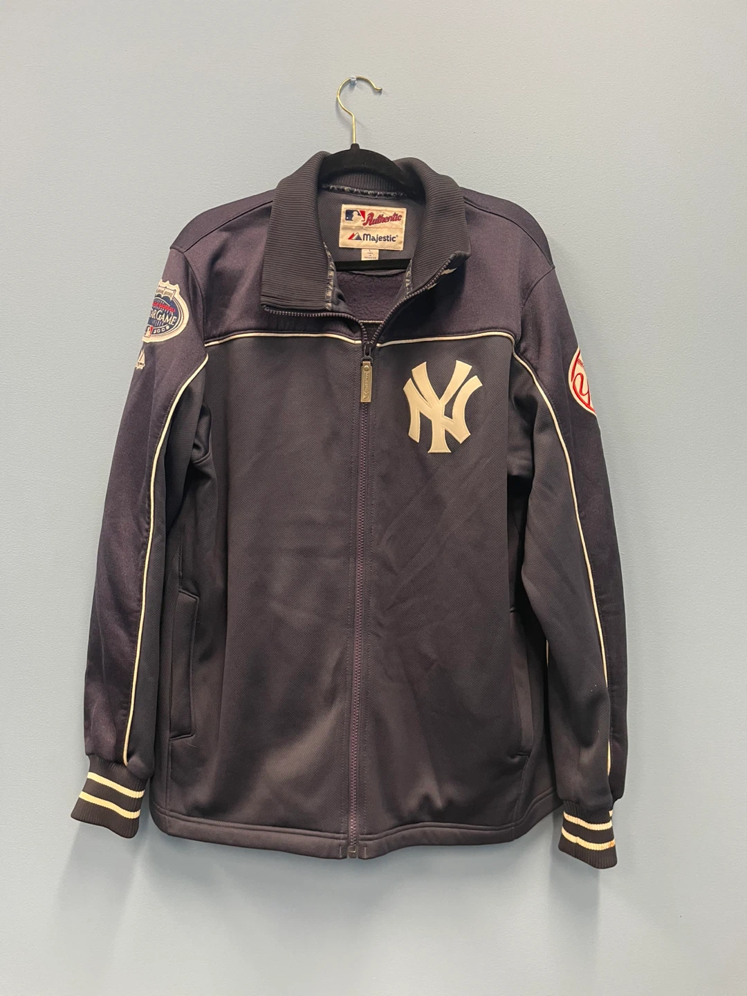 Majestic New York Yankees Track Jacket - photo 4