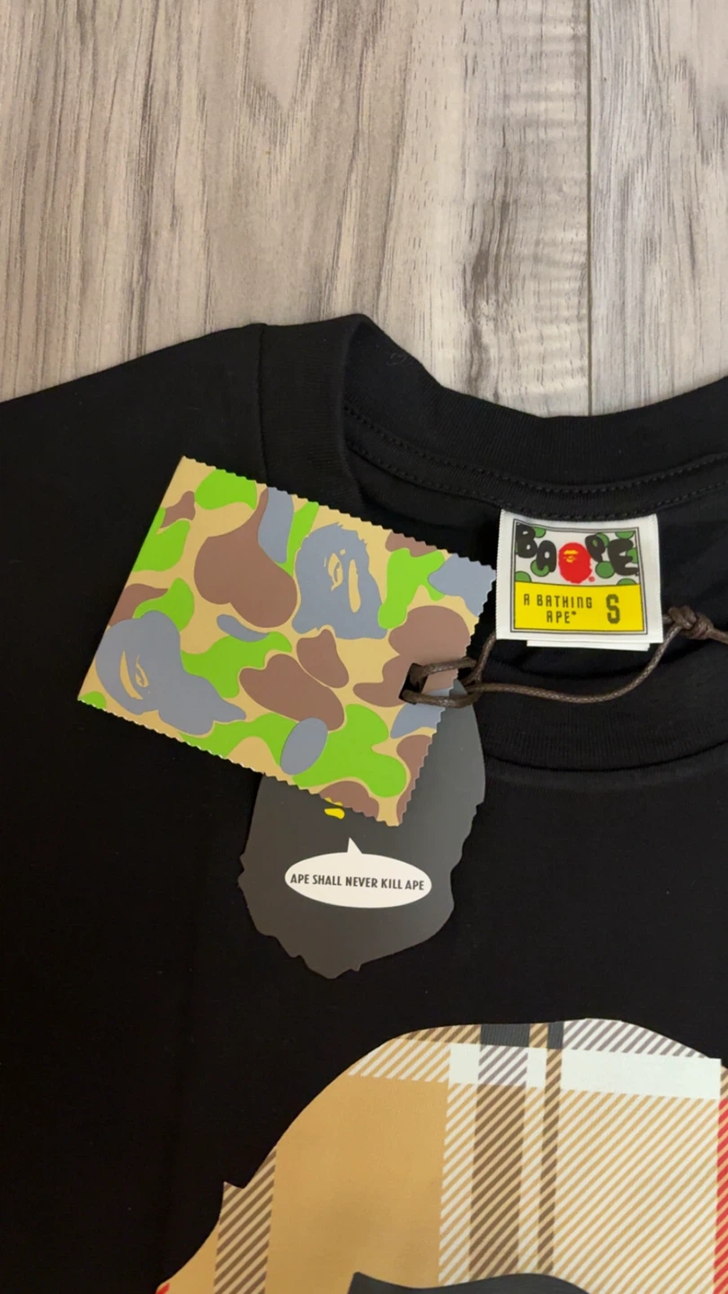 Bape burberry tee - photo 2
