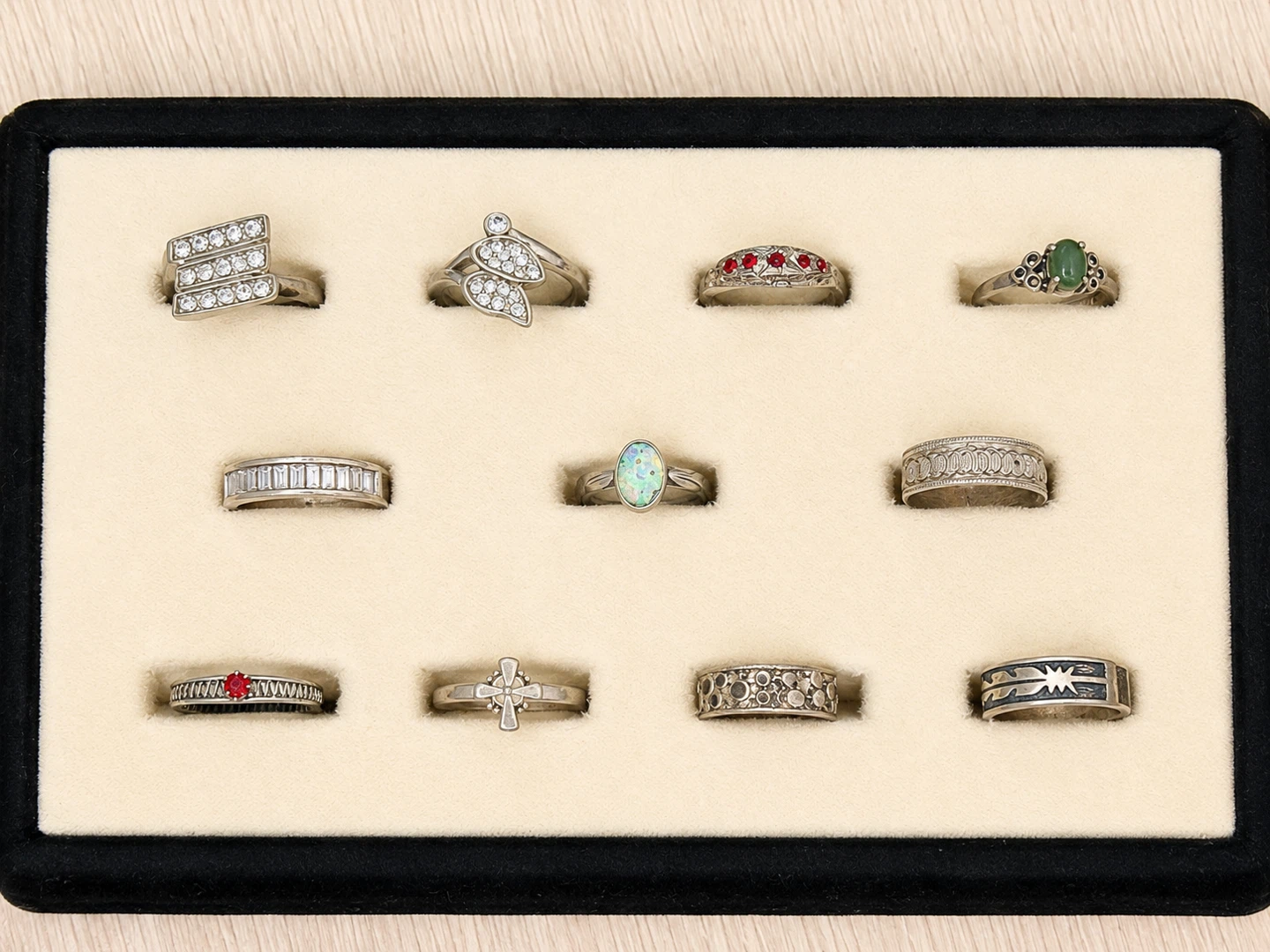 Assorted Fashion Rings Collection - photo 2