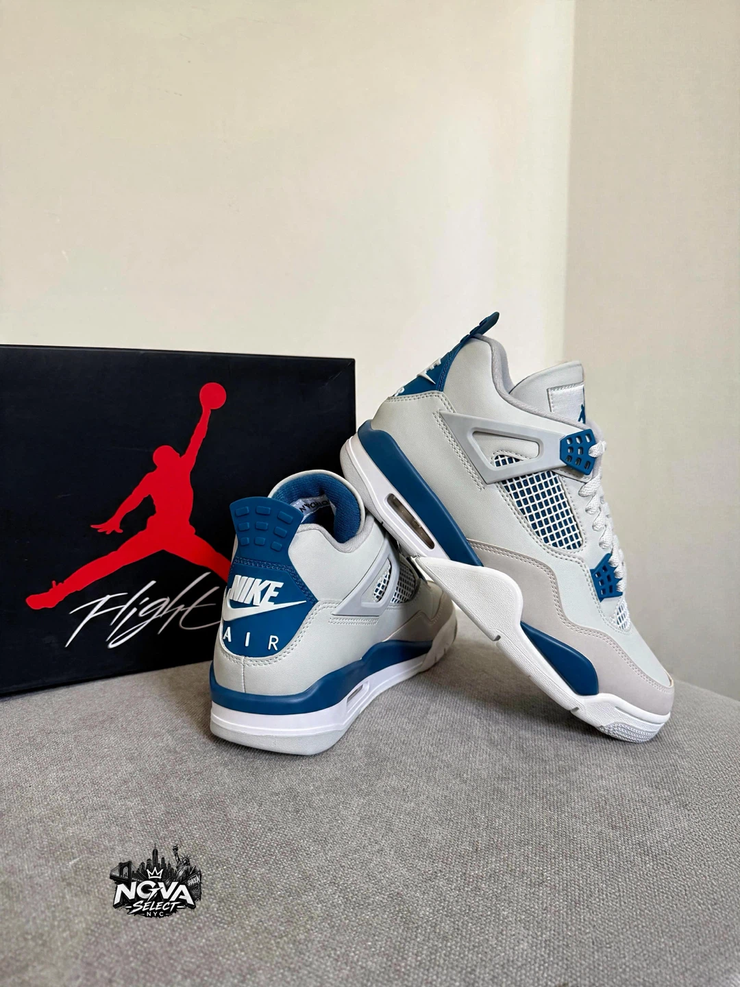 Nike Air Jordan 4 Retro Sneakers - photo 3