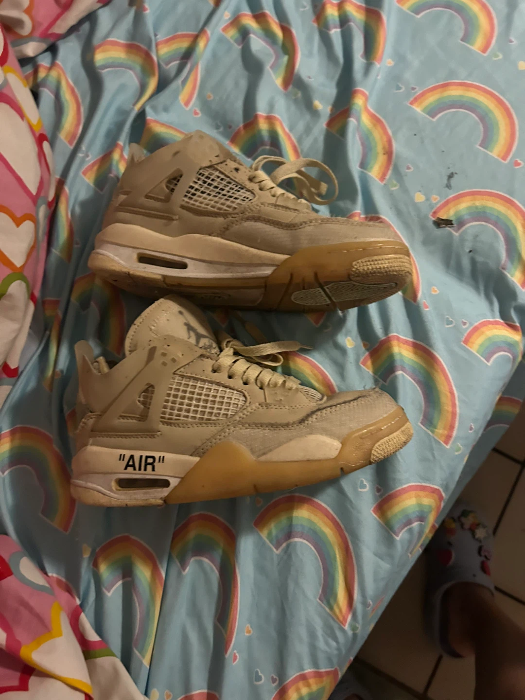 Air Jordan 4 Off-White Sneakers
