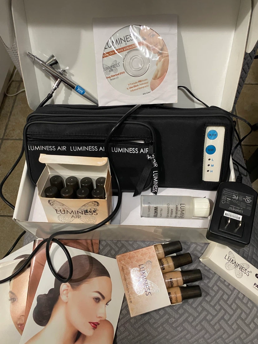 LUMINESS AIR AIRBRUSH COSMETICS SYSTEM!