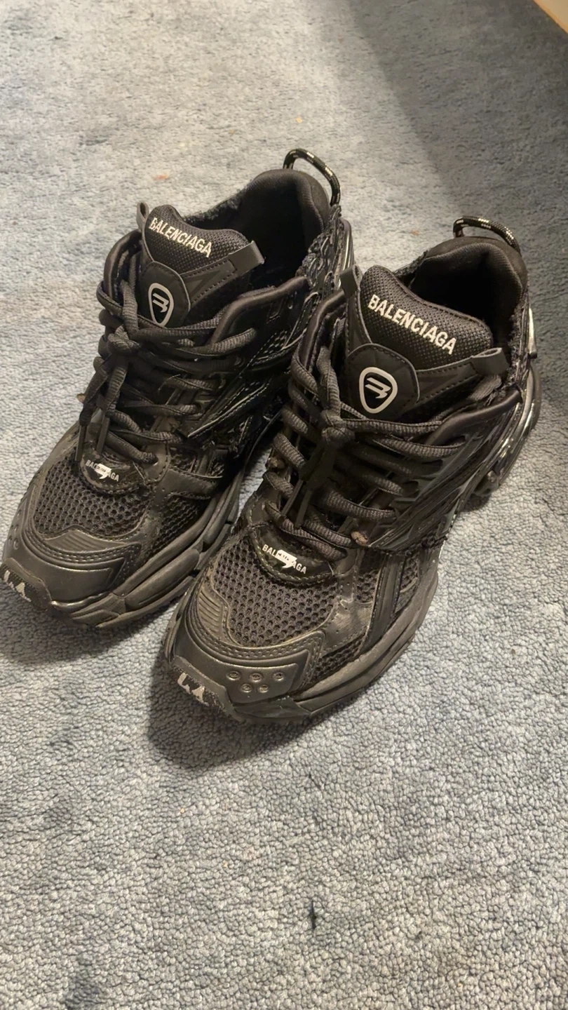 Belenciaga runners