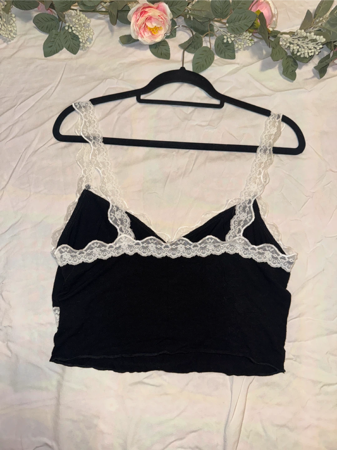 SHEIN black and white lace trim crop top - photo 2
