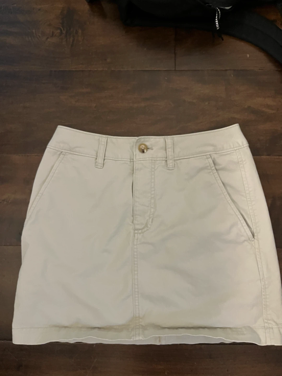 Aritzia TNA light birch Mini Skirt