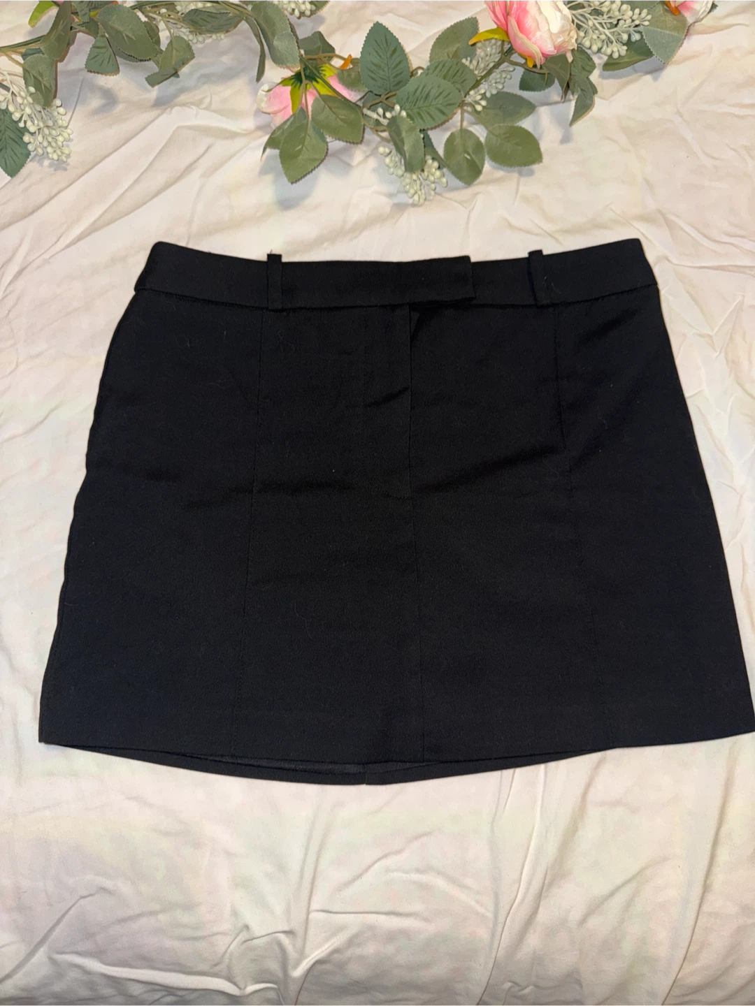 H&M Black Mini Skirt