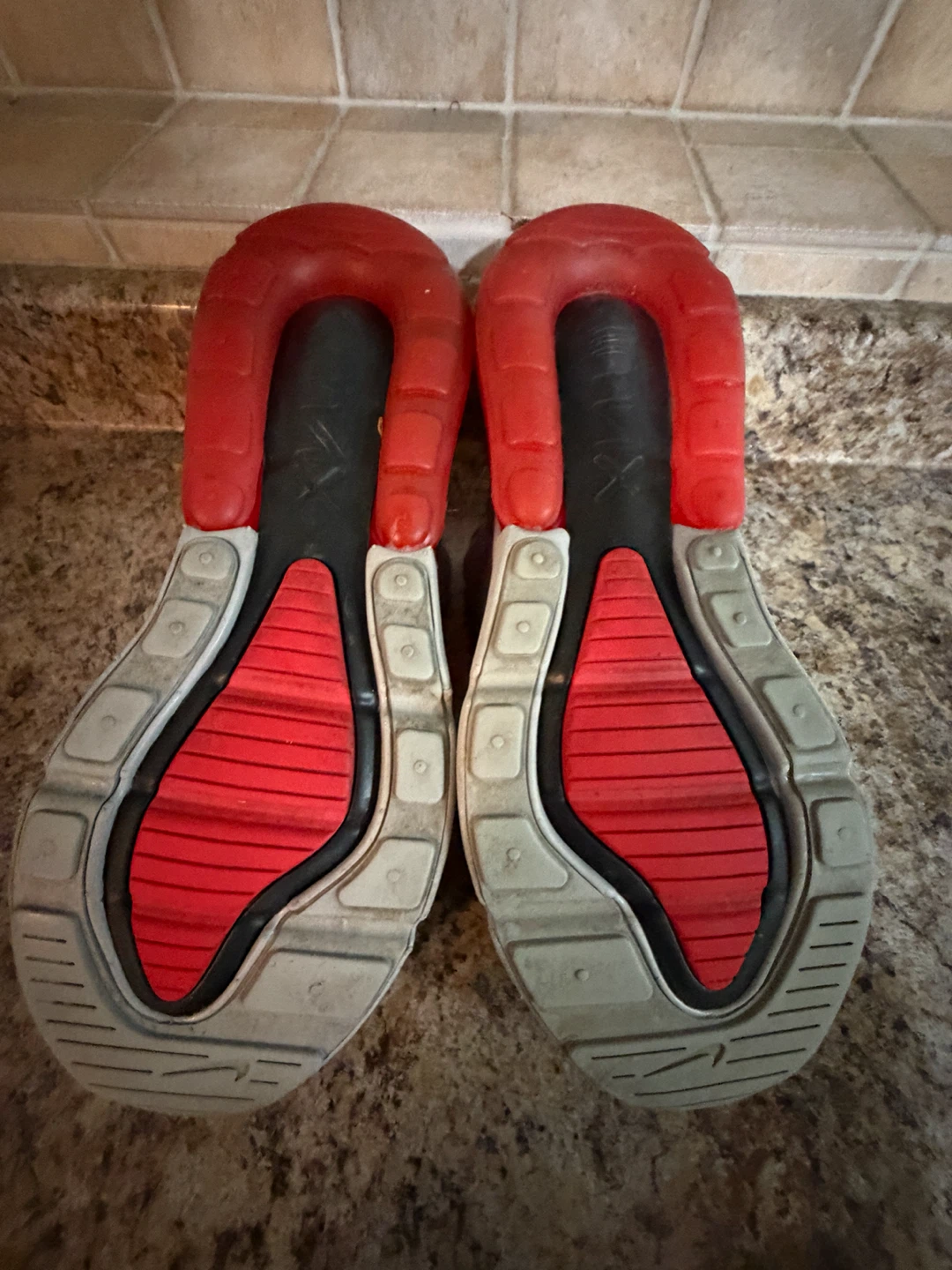 Nike Air Max 270 Men's Running Shoes - photo 5