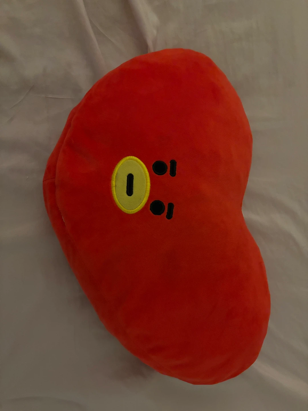 BT21 Tata Heart Cushion