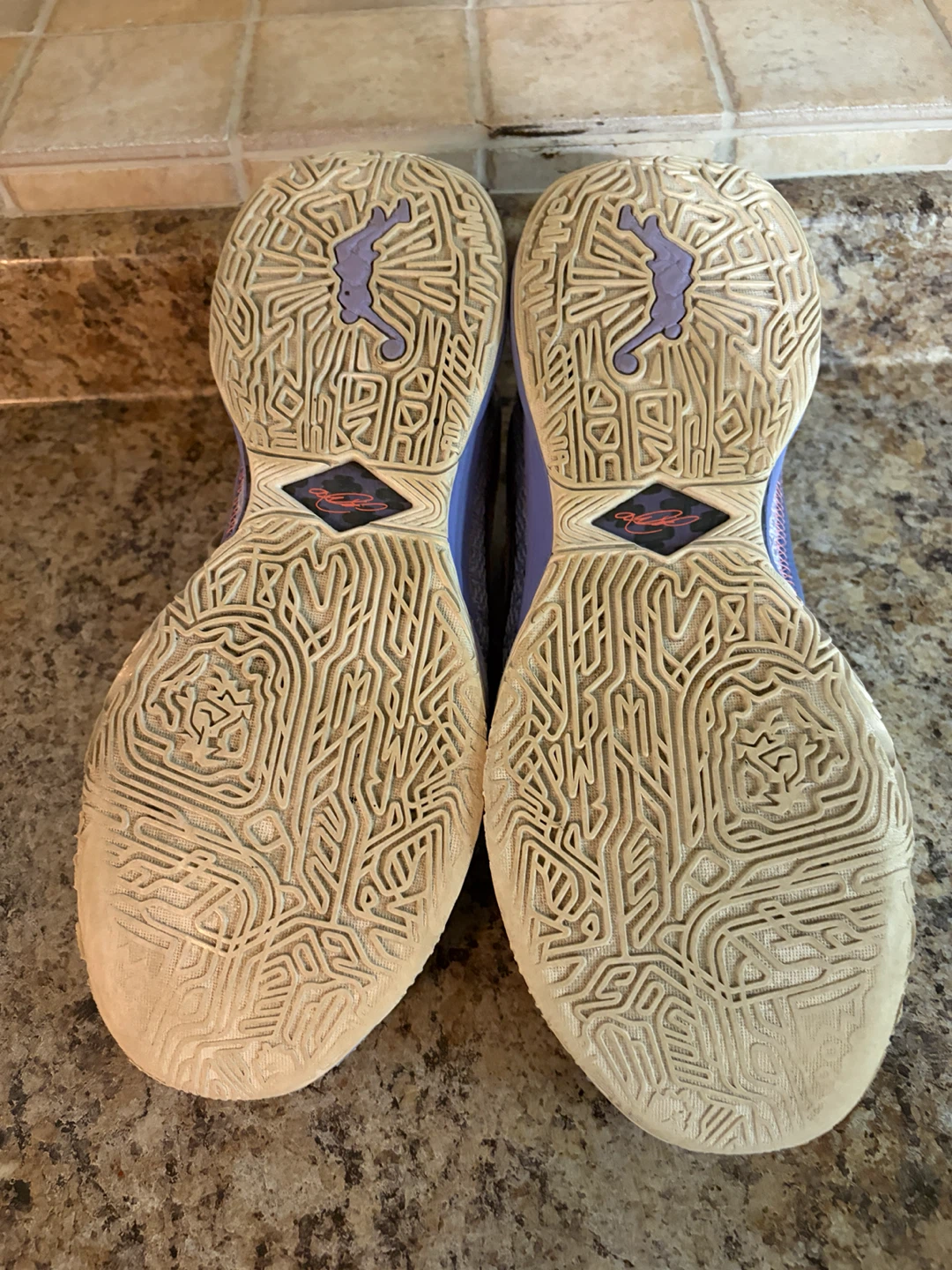 Nike LeBron Witness 5 Basketball Shoes - photo 5