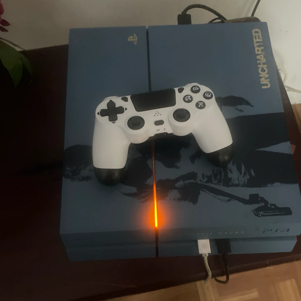 PlayStation 4 Pro 1TB Console - Uncharted Edition