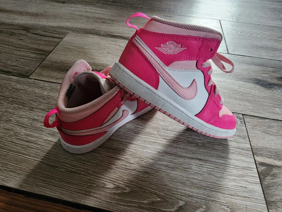 PINK JORDANS - photo 2