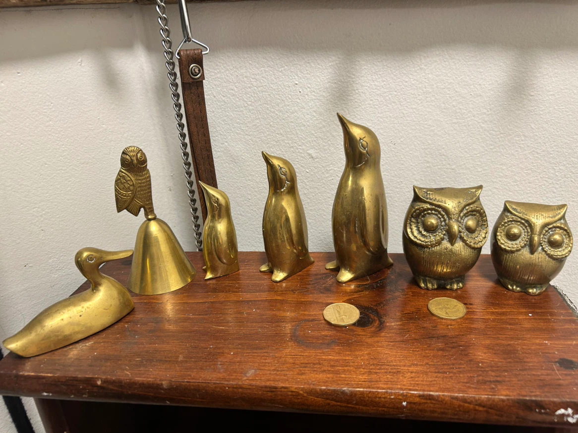 Brass Animal Figurines (Owl Bell, Penguins, Ducks, Frog) - photo 5